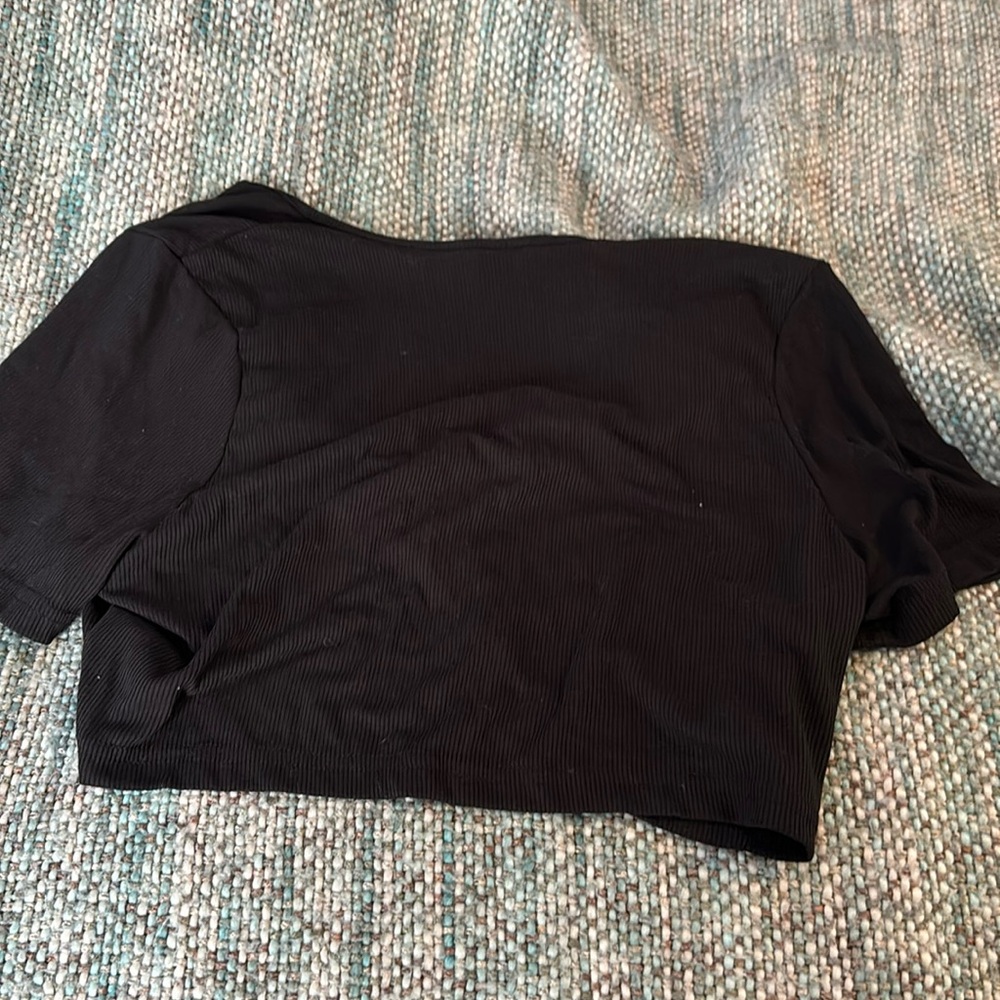 crop tee - Picture 5 of 5